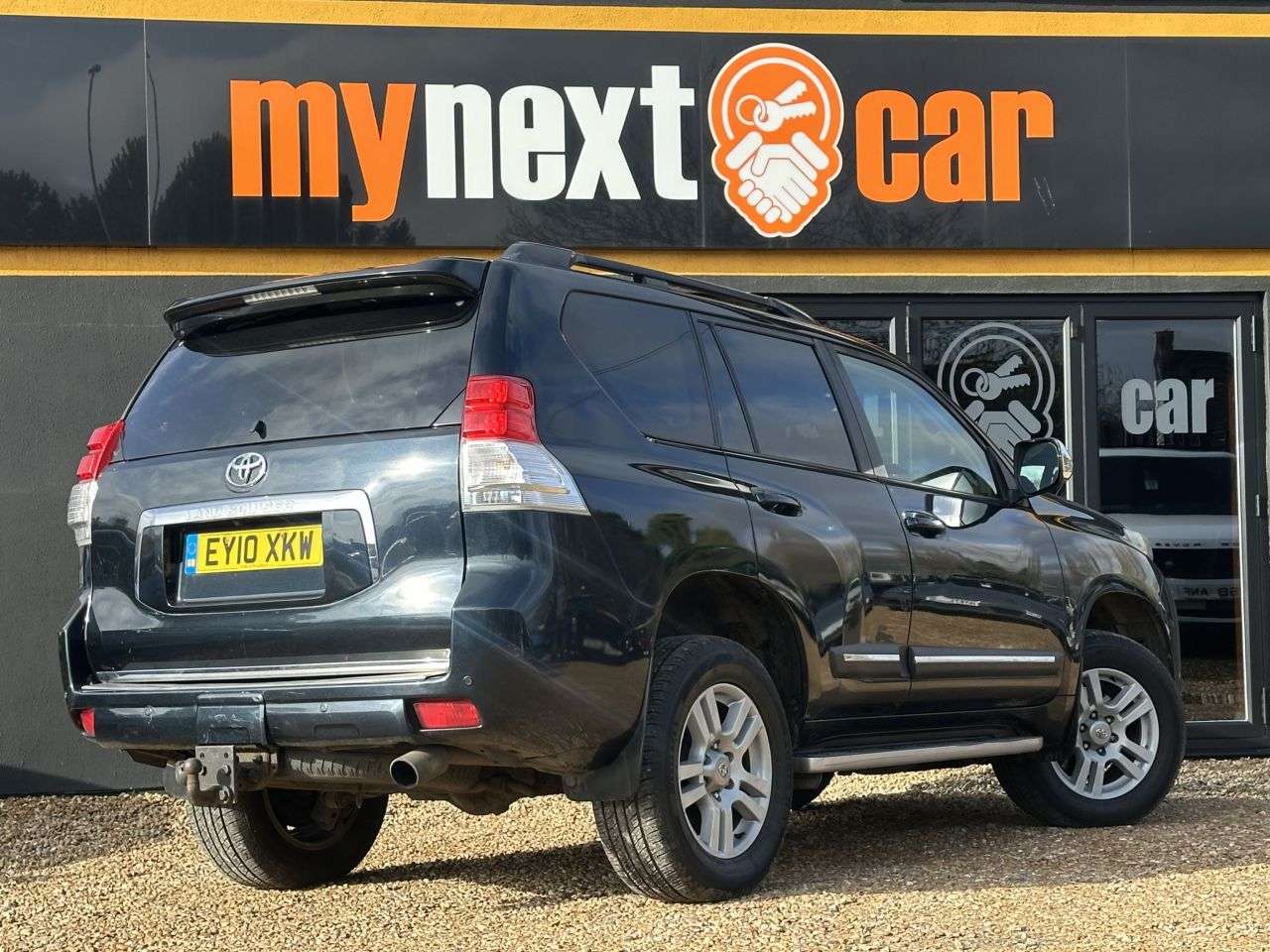 2010 TOYOTA LAND CRUISER 2010 TOYOTA LAND CRUISER