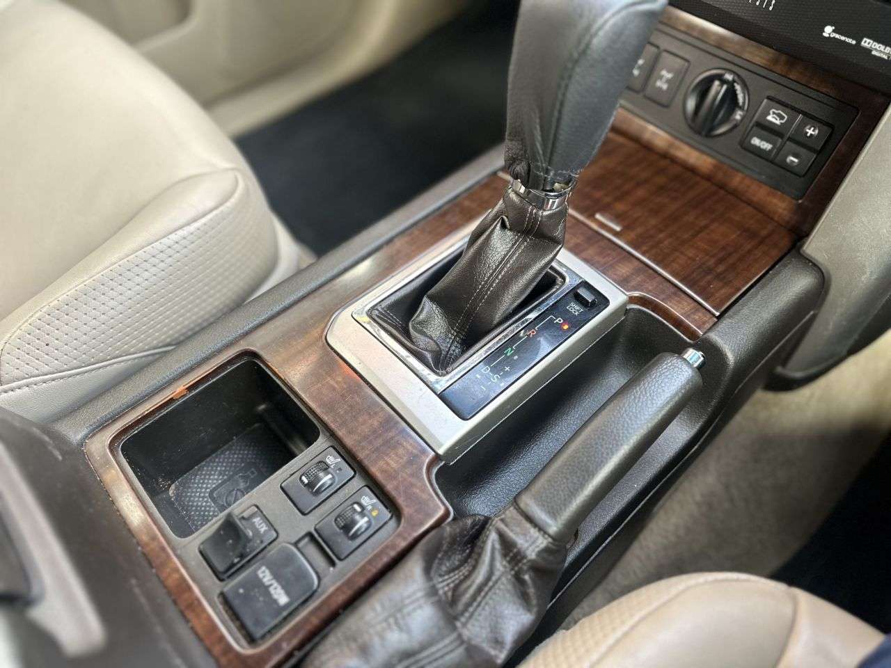 2010 TOYOTA LAND CRUISER 2010 TOYOTA LAND CRUISER