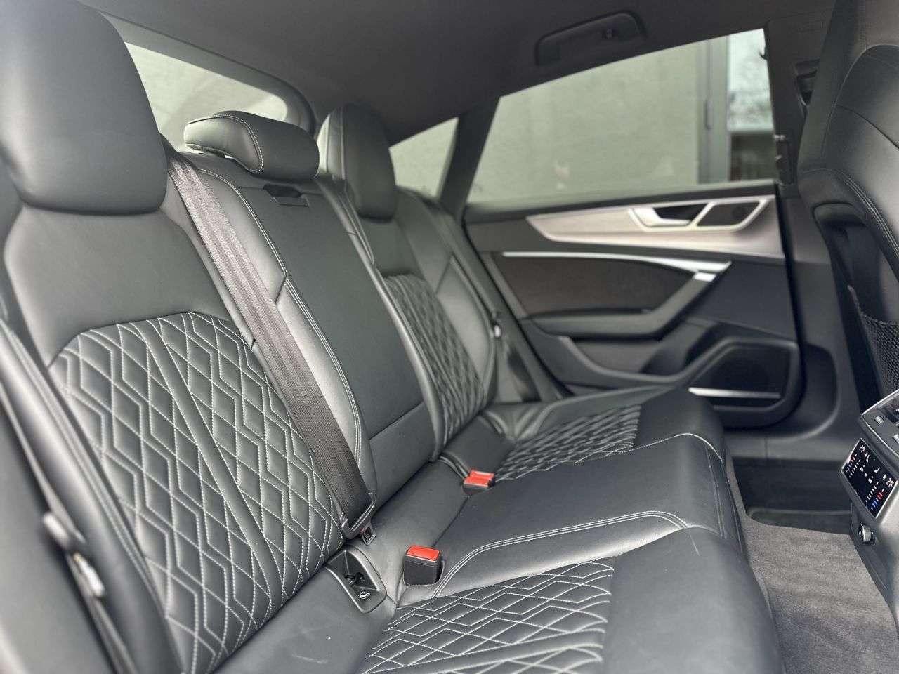 2019 AUDI S7 2019 AUDI S7