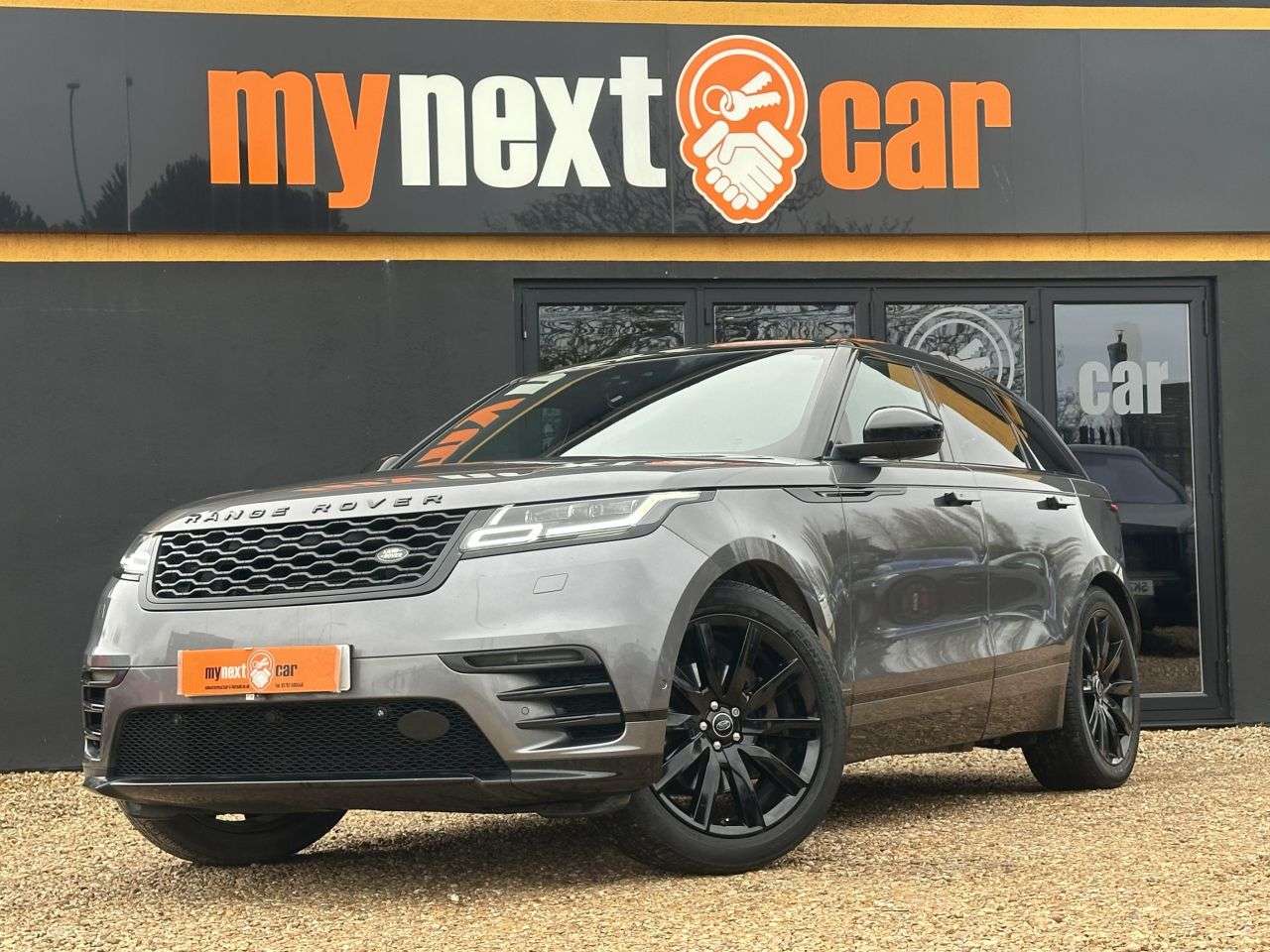 A 2018 LAND ROVER RANGE ROVER VELAR 3.0 SD6 V6 R-Dynamic HSE SUV 5dr Diesel Auto 4WD Euro 6 (s/s) (300 ps) FULL A 2018 LAND ROVER RANGE ROVER VELAR 3.0 SD6 V6 R-Dynamic HSE SUV 5dr Diesel Auto 4WD Euro 6 (s/s) (300 ps) FULL