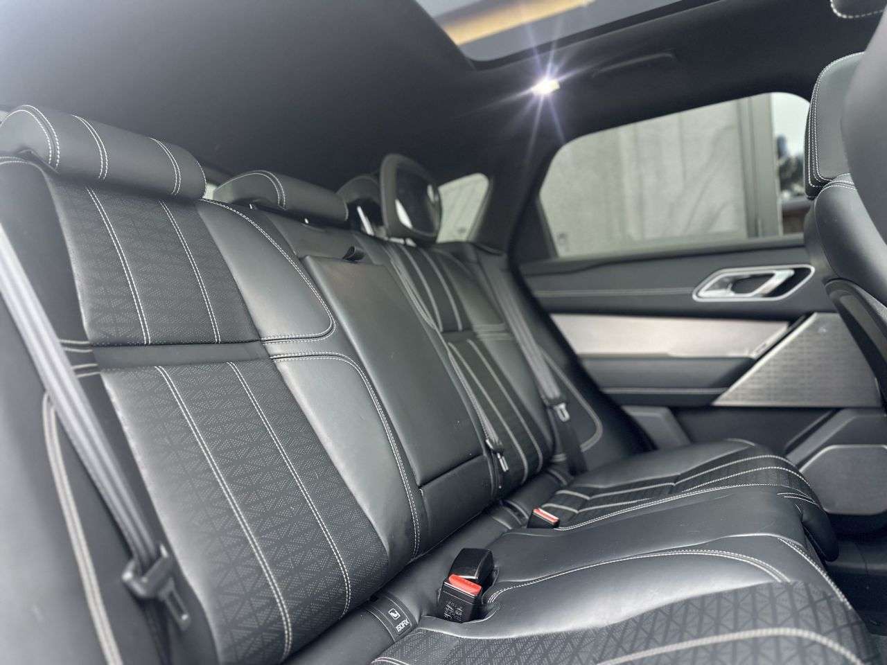 2018 LAND ROVER RANGE ROVER VELAR 2018 LAND ROVER RANGE ROVER VELAR