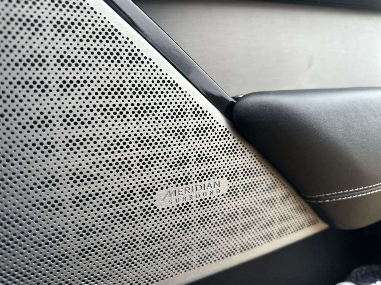 2018 LAND ROVER RANGE ROVER VELAR 2018 LAND ROVER RANGE ROVER VELAR