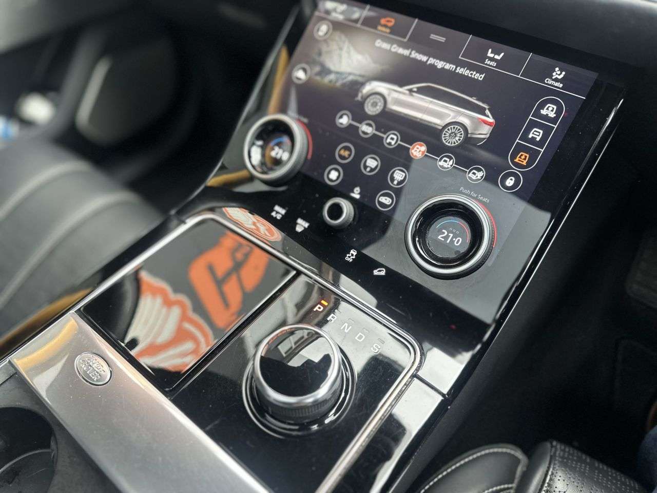 2018 LAND ROVER RANGE ROVER VELAR 2018 LAND ROVER RANGE ROVER VELAR