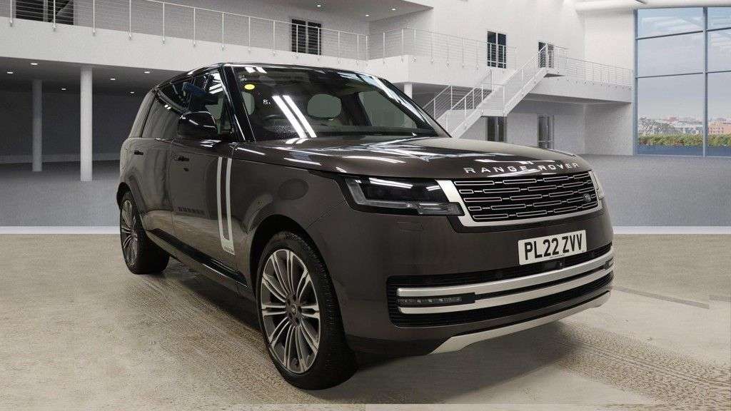 A 2022 LAND ROVER RANGE ROVER 3.0 D350 MHEV Autobiography SUV 5dr Diesel Auto 4WD Euro 6 (s/s) (LWB, 7Sea A 2022 LAND ROVER RANGE ROVER 3.0 D350 MHEV Autobiography SUV 5dr Diesel Auto 4WD Euro 6 (s/s) (LWB, 7Sea