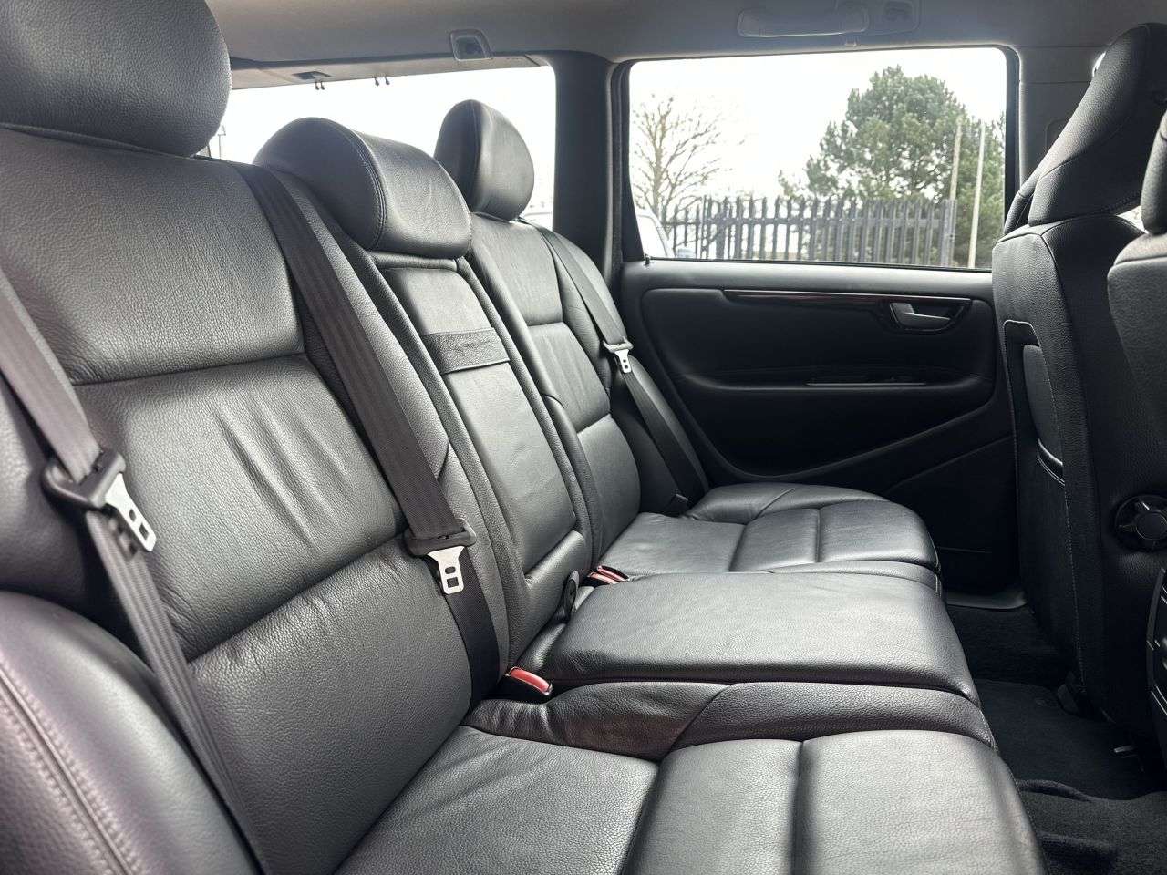 2006 VOLVO V70 2006 VOLVO V70