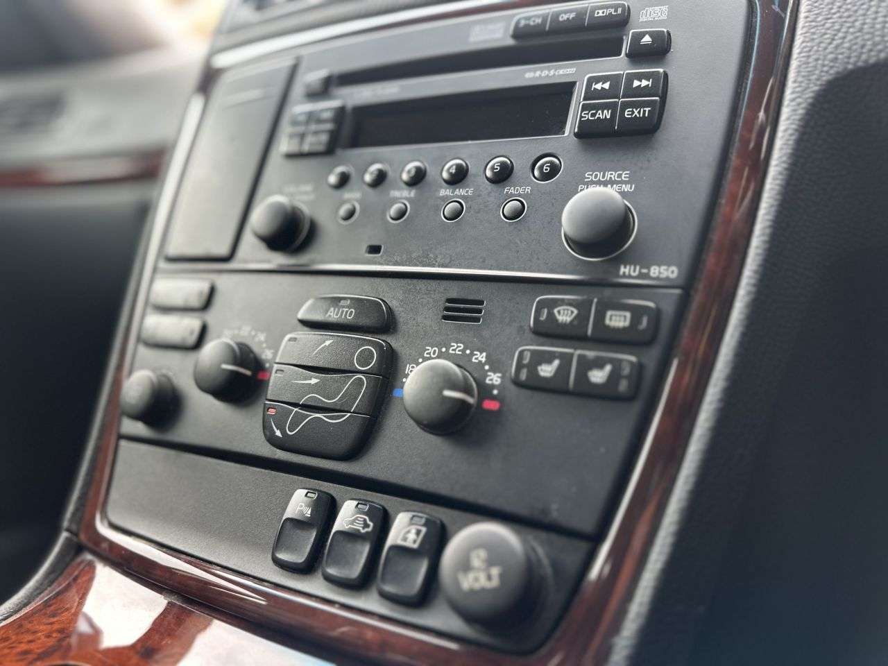 2006 VOLVO V70 2006 VOLVO V70