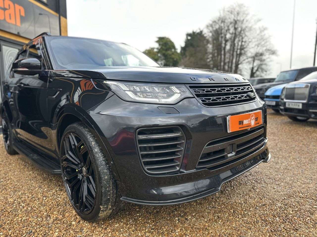 A 2020 LAND ROVER DISCOVERY 3.0 SD V6 HSE SUV 5dr Diesel Auto 4WD Euro 6 (s/s) (306 ps) HUGE SPEC + 23" A 2020 LAND ROVER DISCOVERY 3.0 SD V6 HSE SUV 5dr Diesel Auto 4WD Euro 6 (s/s) (306 ps) HUGE SPEC + 23"