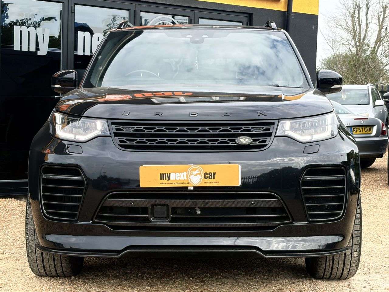 A 2020 LAND ROVER DISCOVERY 3.0 SD V6 HSE SUV 5dr Diesel Auto 4WD Euro 6 (s/s) (306 ps) HUGE SPEC + 23" A 2020 LAND ROVER DISCOVERY 3.0 SD V6 HSE SUV 5dr Diesel Auto 4WD Euro 6 (s/s) (306 ps) HUGE SPEC + 23"