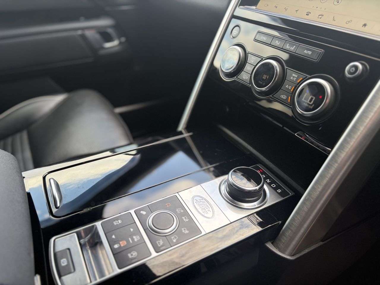 2020 LAND ROVER DISCOVERY 2020 LAND ROVER DISCOVERY