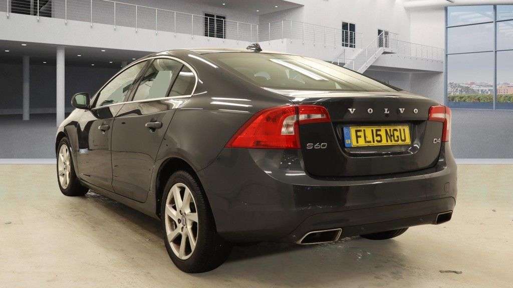 2015 VOLVO S60 2015 VOLVO S60