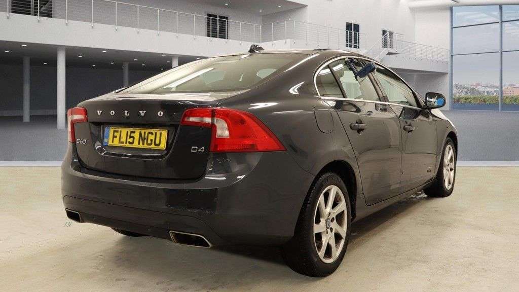 2015 VOLVO S60 2015 VOLVO S60