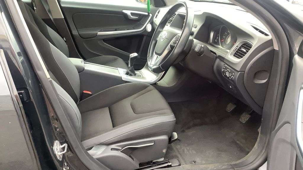 2015 VOLVO S60 2015 VOLVO S60