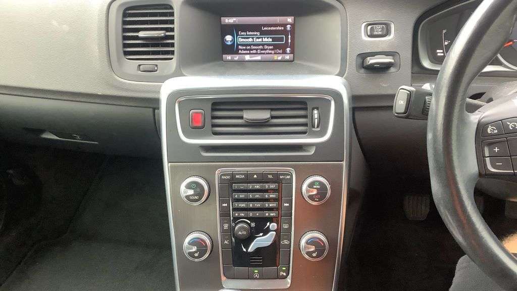 2015 VOLVO S60 2015 VOLVO S60