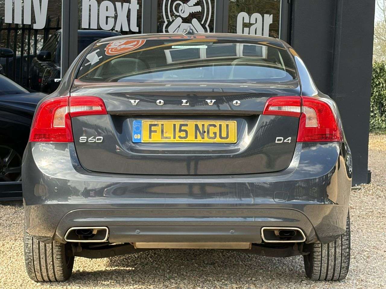 2015 VOLVO S60 2015 VOLVO S60