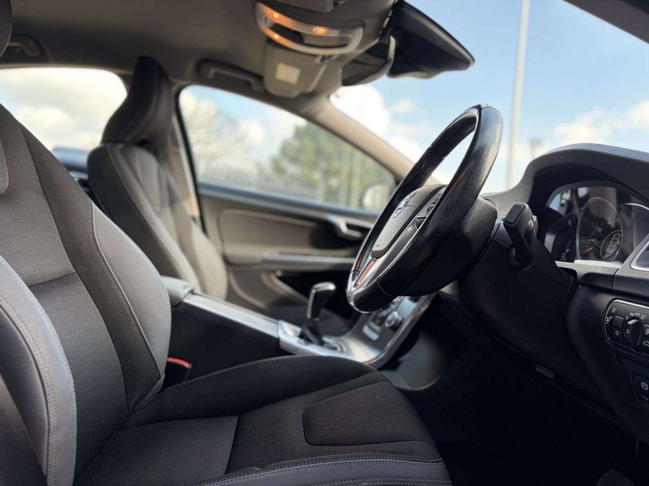 2015 VOLVO S60 2015 VOLVO S60