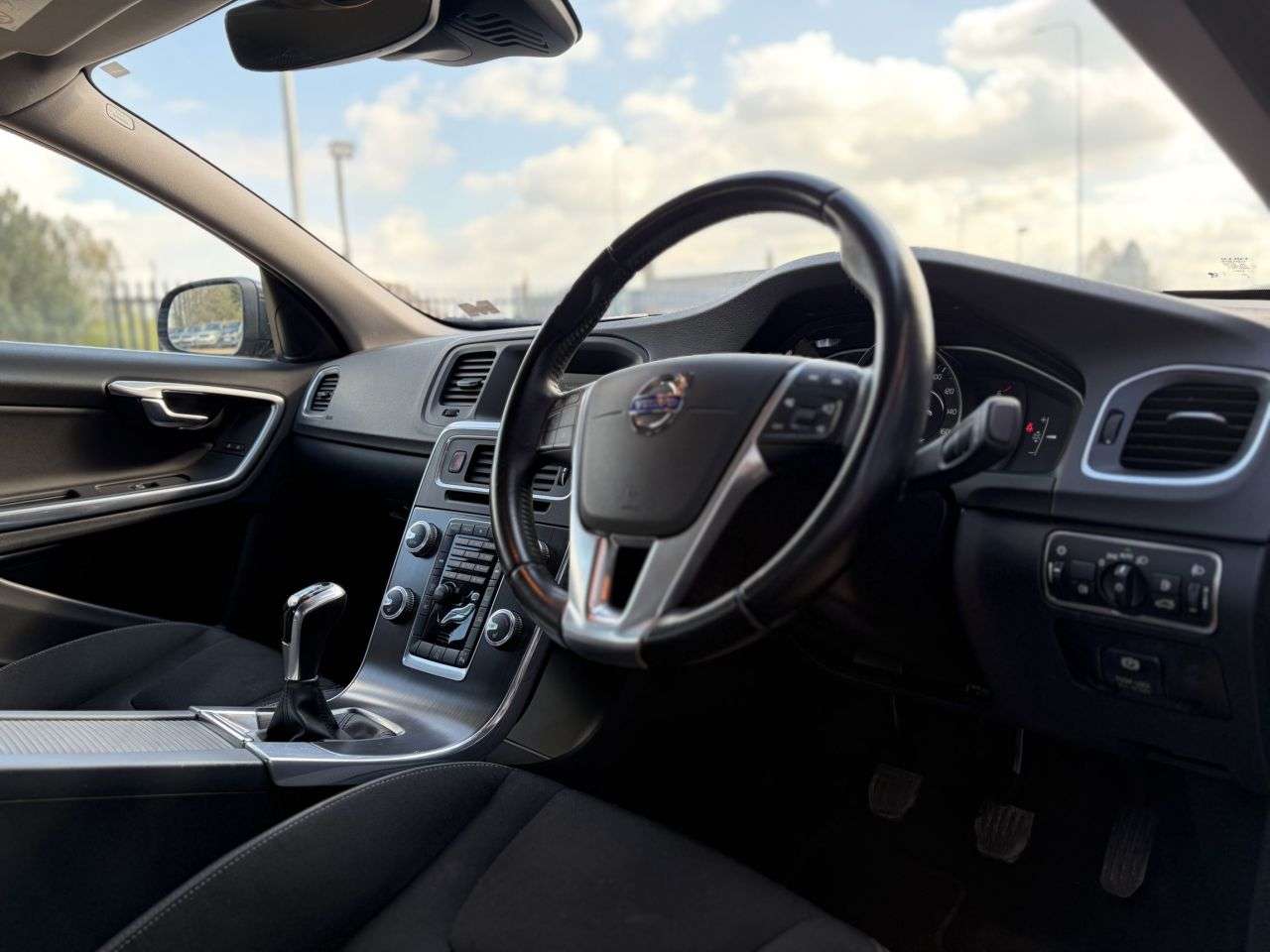 2015 VOLVO S60 2015 VOLVO S60