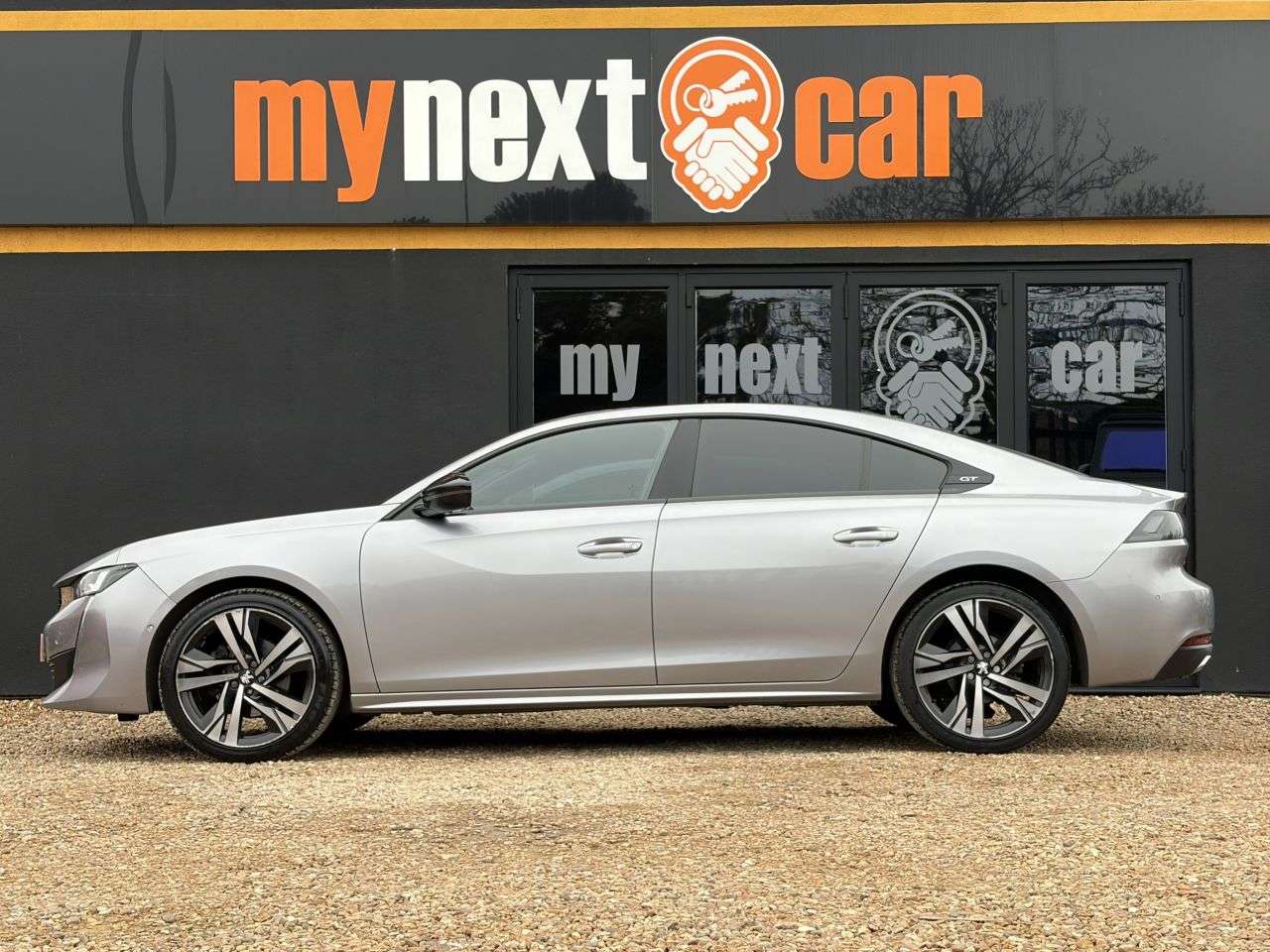 2021 PEUGEOT 508 2021 PEUGEOT 508