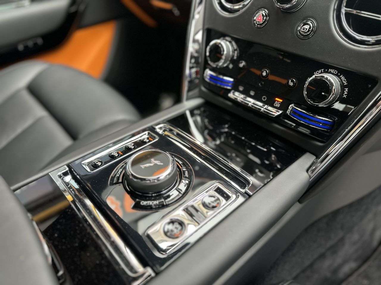 2026 ROLLS-ROYCE CULLINAN SERIES II 2026 ROLLS-ROYCE CULLINAN SERIES II