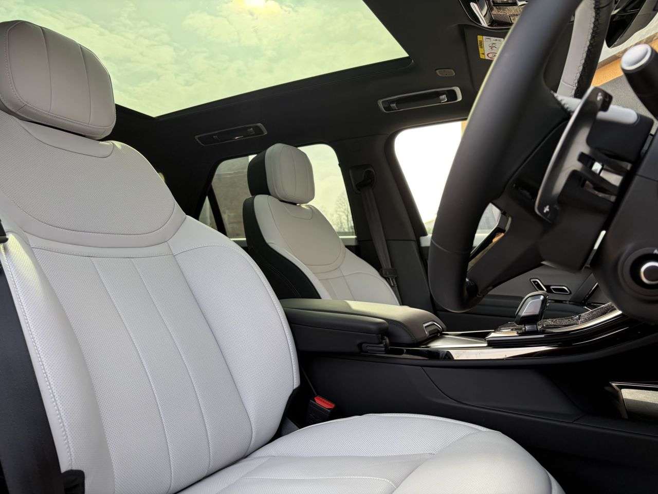 2026 LAND ROVER RANGE ROVER SPORT 2026 LAND ROVER RANGE ROVER SPORT