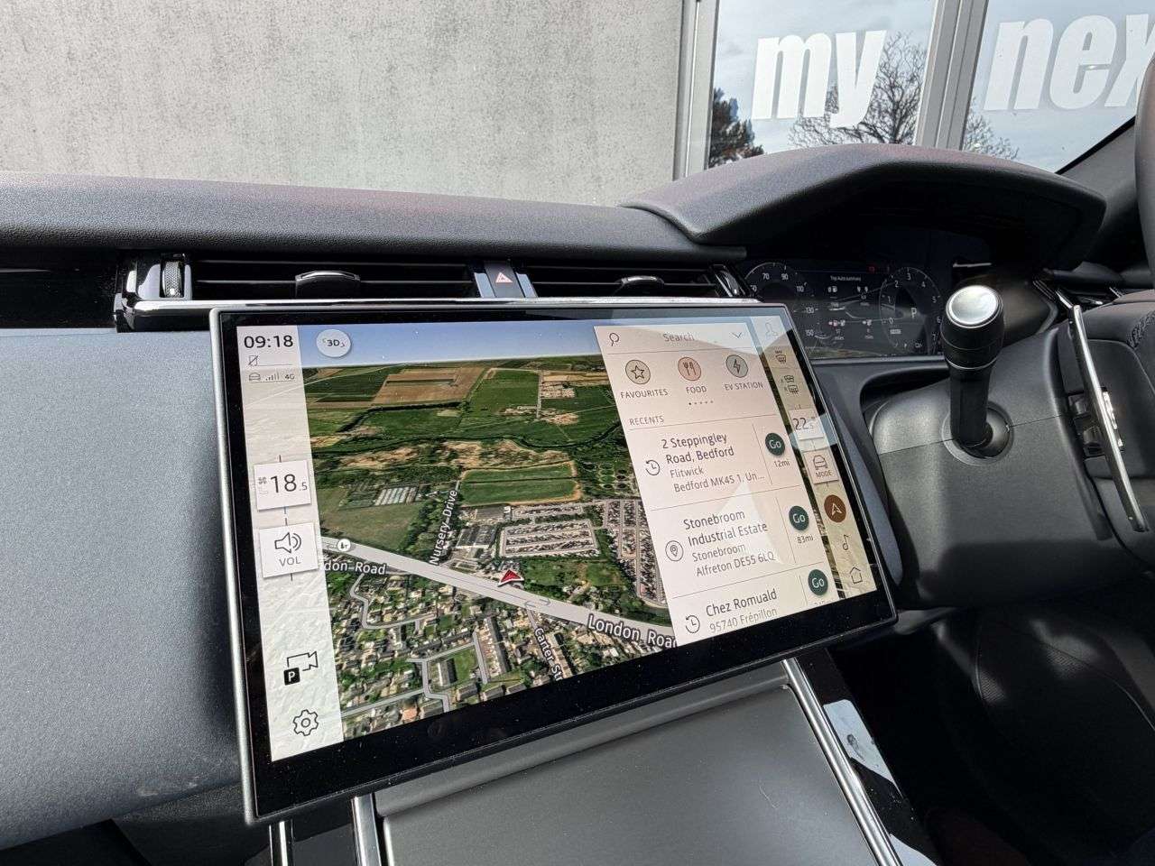 2024 LAND ROVER RANGE ROVER VELAR 2024 LAND ROVER RANGE ROVER VELAR