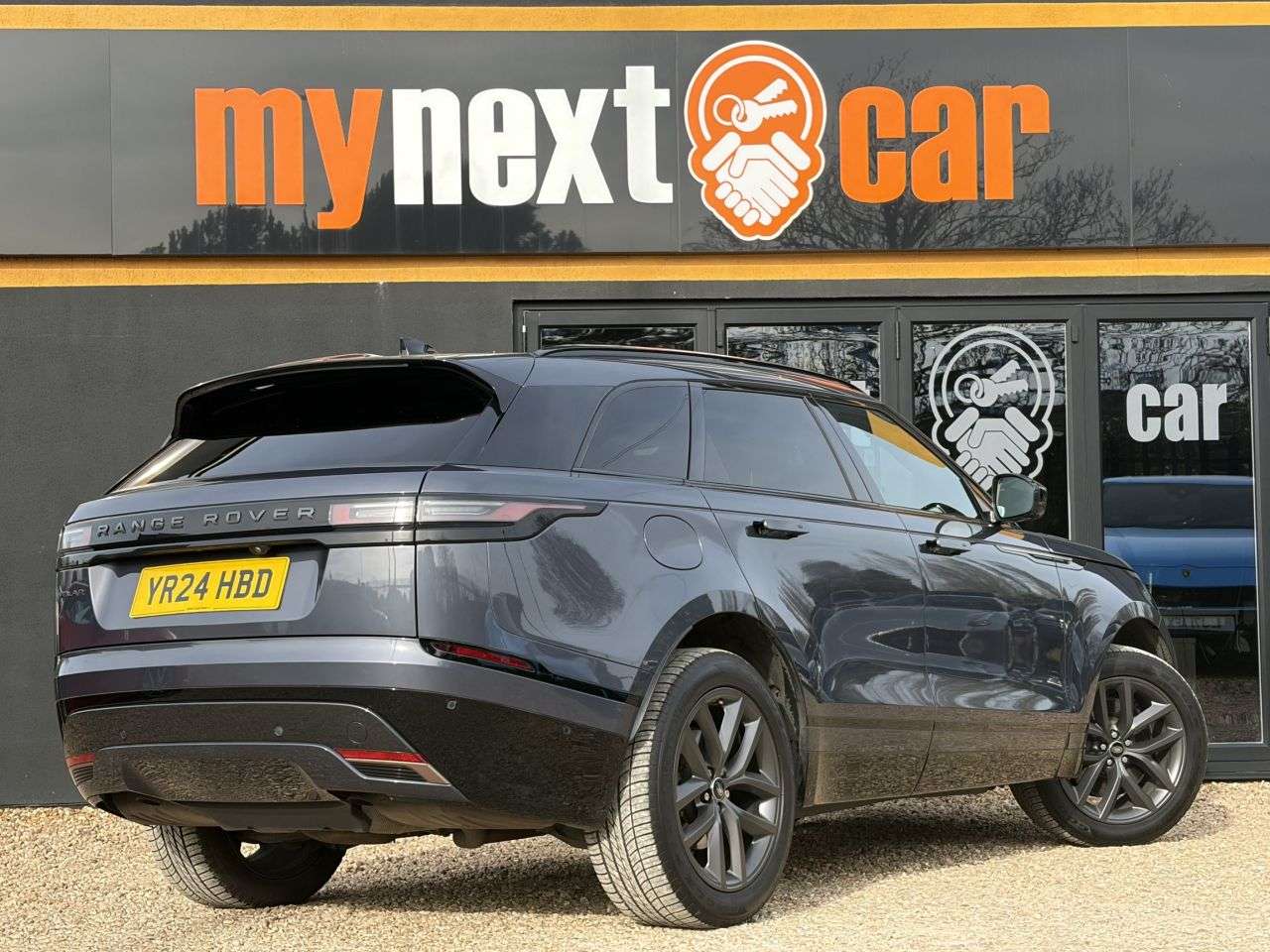 2024 LAND ROVER RANGE ROVER VELAR 2024 LAND ROVER RANGE ROVER VELAR