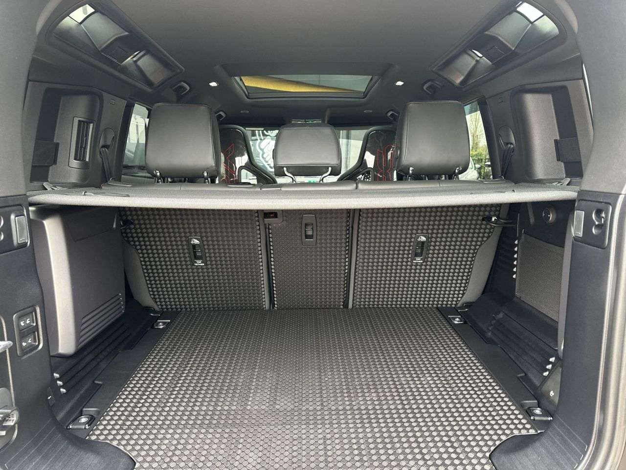 2023 LAND ROVER DEFENDER 2023 LAND ROVER DEFENDER