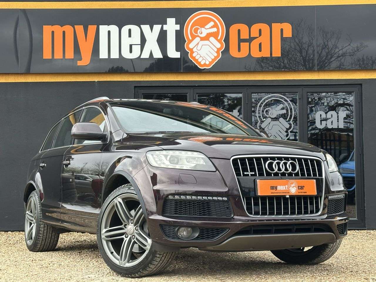A 2012 AUDI Q7 3.0 TDI V6 S line SUV 5dr Diesel Tiptronic quattro Euro 5 (s/s) (245 ps) TI A 2012 AUDI Q7 3.0 TDI V6 S line SUV 5dr Diesel Tiptronic quattro Euro 5 (s/s) (245 ps) TI