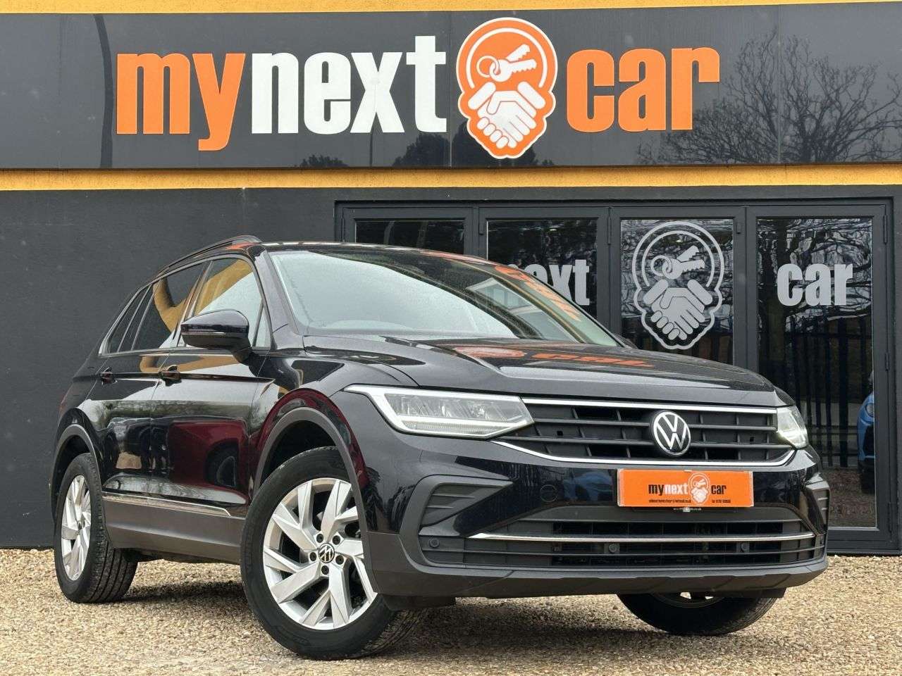 A 2022 VOLKSWAGEN TIGUAN 1.5 TSI Life SUV 5dr Petrol Manual Euro 6 (s/s) (130 ps) FULL SERVICE HISTO A 2022 VOLKSWAGEN TIGUAN 1.5 TSI Life SUV 5dr Petrol Manual Euro 6 (s/s) (130 ps) FULL SERVICE HISTO