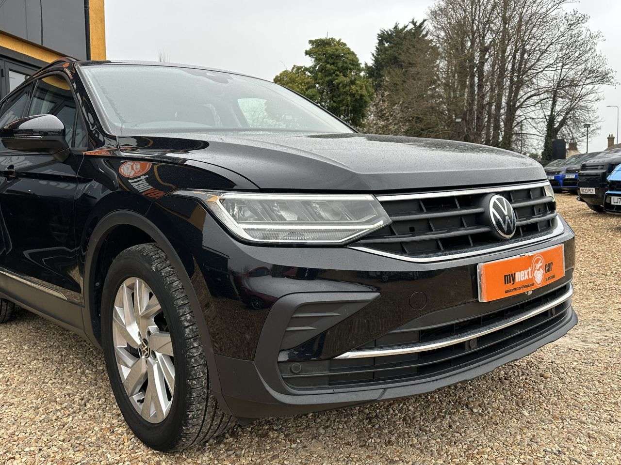 A 2022 VOLKSWAGEN TIGUAN 1.5 TSI Life SUV 5dr Petrol Manual Euro 6 (s/s) (130 ps) FULL SERVICE HISTO A 2022 VOLKSWAGEN TIGUAN 1.5 TSI Life SUV 5dr Petrol Manual Euro 6 (s/s) (130 ps) FULL SERVICE HISTO