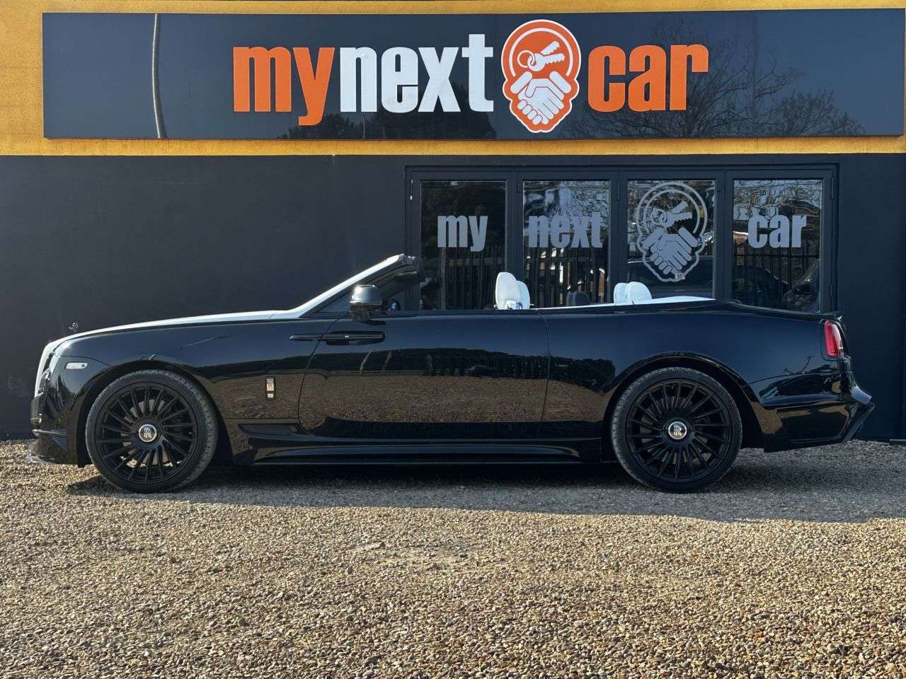 2017 ROLLS-ROYCE DAWN 2017 ROLLS-ROYCE DAWN