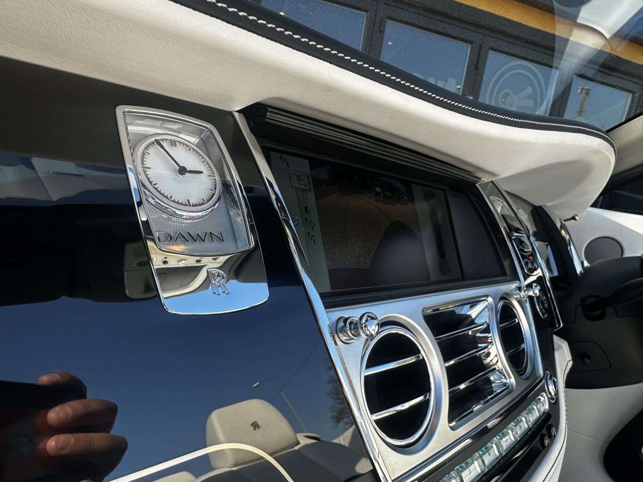 2017 ROLLS-ROYCE DAWN 2017 ROLLS-ROYCE DAWN