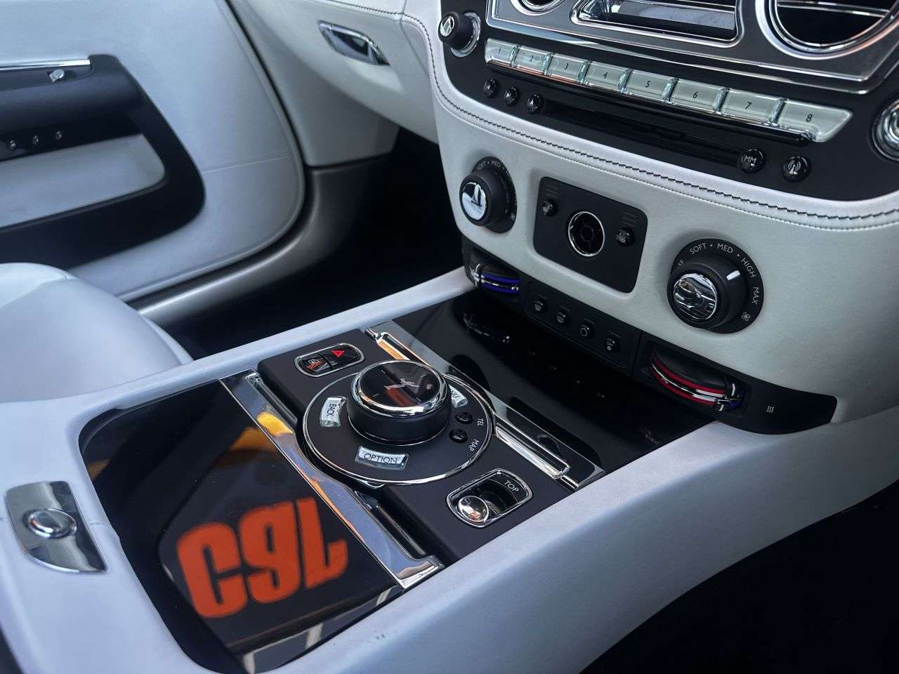 2017 ROLLS-ROYCE DAWN 2017 ROLLS-ROYCE DAWN