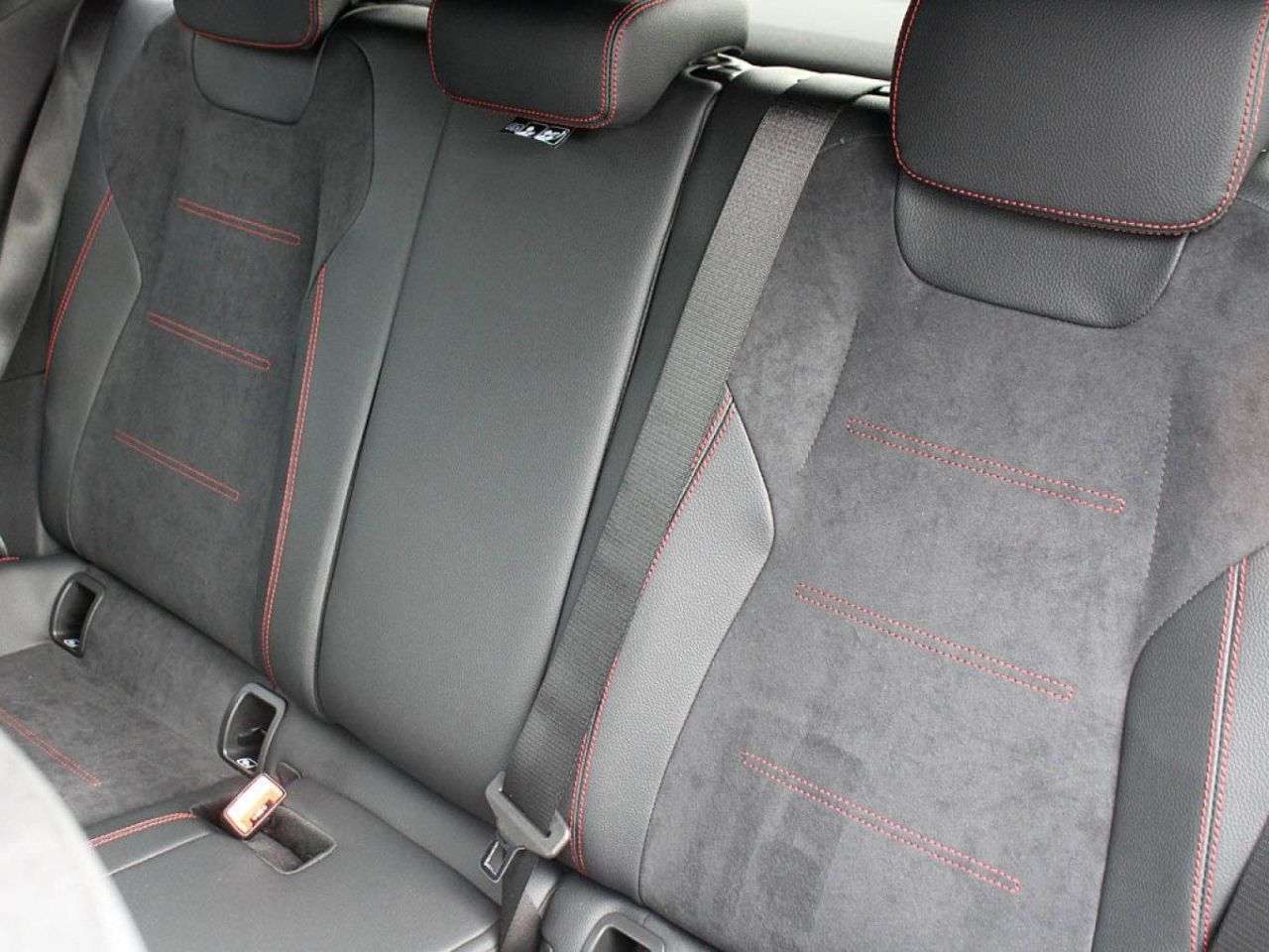 2021 MERCEDES-BENZ 180 2021 MERCEDES-BENZ 180