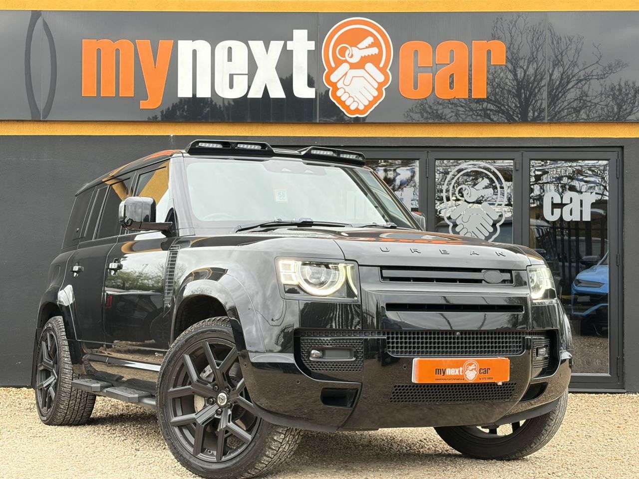 A 2020 LAND ROVER DEFENDER 3.0 D300 MHEV X-Dynamic HSE SUV 5dr Diesel Auto 4WD Euro 6 (s/s) (300 ps) A A 2020 LAND ROVER DEFENDER 3.0 D300 MHEV X-Dynamic HSE SUV 5dr Diesel Auto 4WD Euro 6 (s/s) (300 ps) A