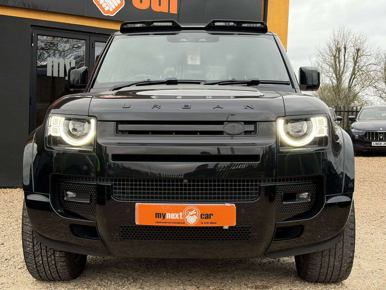 A 2020 LAND ROVER DEFENDER 3.0 D300 MHEV X-Dynamic HSE SUV 5dr Diesel Auto 4WD Euro 6 (s/s) (300 ps) A A 2020 LAND ROVER DEFENDER 3.0 D300 MHEV X-Dynamic HSE SUV 5dr Diesel Auto 4WD Euro 6 (s/s) (300 ps) A