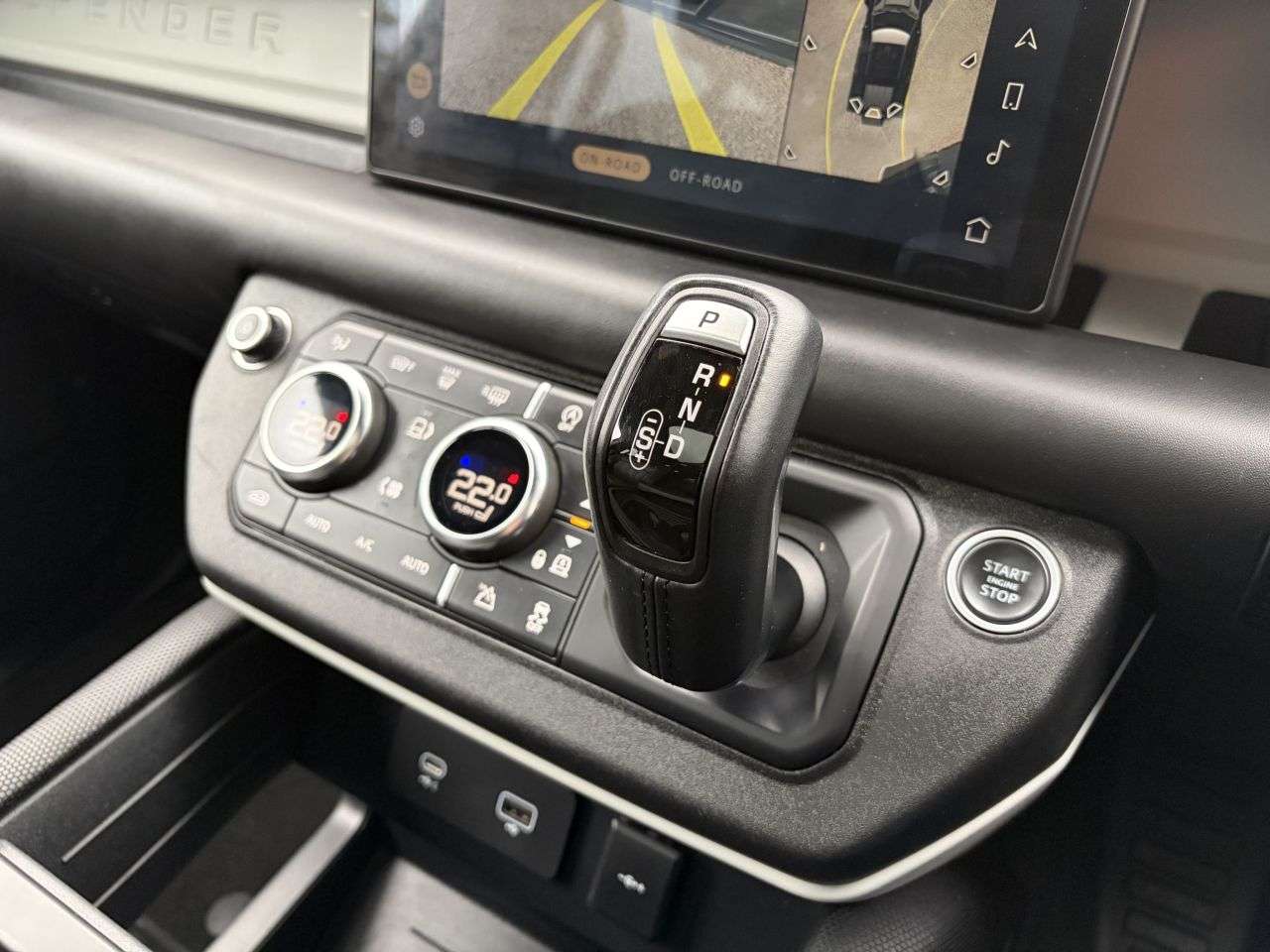 2020 LAND ROVER DEFENDER 2020 LAND ROVER DEFENDER