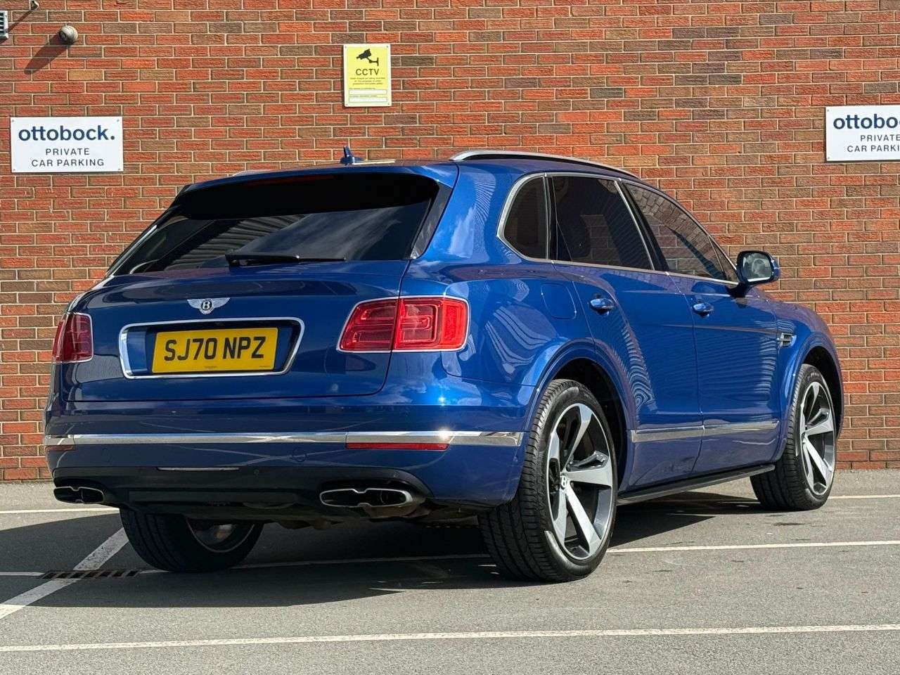 2020 BENTLEY BENTAYGA 2020 BENTLEY BENTAYGA