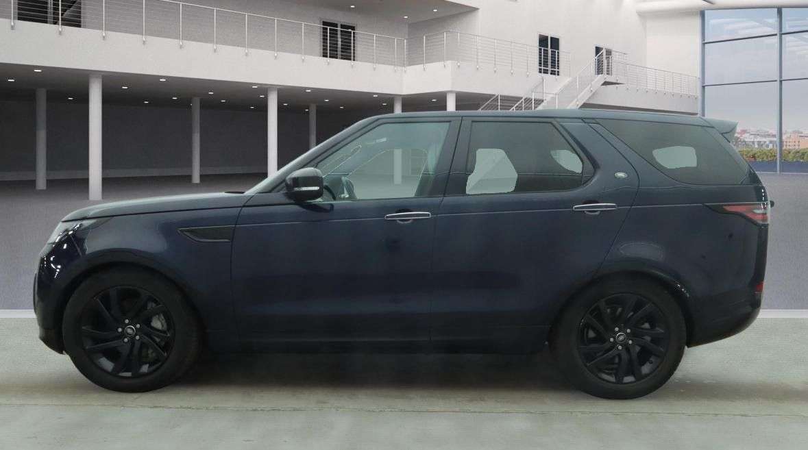 A 2020 LAND ROVER DISCOVERY 3.0 SD V6 HSE Luxury SUV 5dr Diesel Auto 4WD Euro 6 (s/s) (306 ps) FULL SER A 2020 LAND ROVER DISCOVERY 3.0 SD V6 HSE Luxury SUV 5dr Diesel Auto 4WD Euro 6 (s/s) (306 ps) FULL SER