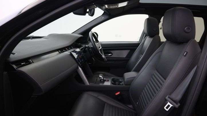 A 2023 LAND ROVER DISCOVERY SPORT 2.0 D200 MHEV Dynamic HSE SUV 5dr Diesel Auto 4WD Euro 6 (s/s) (204 ps) APP A 2023 LAND ROVER DISCOVERY SPORT 2.0 D200 MHEV Dynamic HSE SUV 5dr Diesel Auto 4WD Euro 6 (s/s) (204 ps) APP