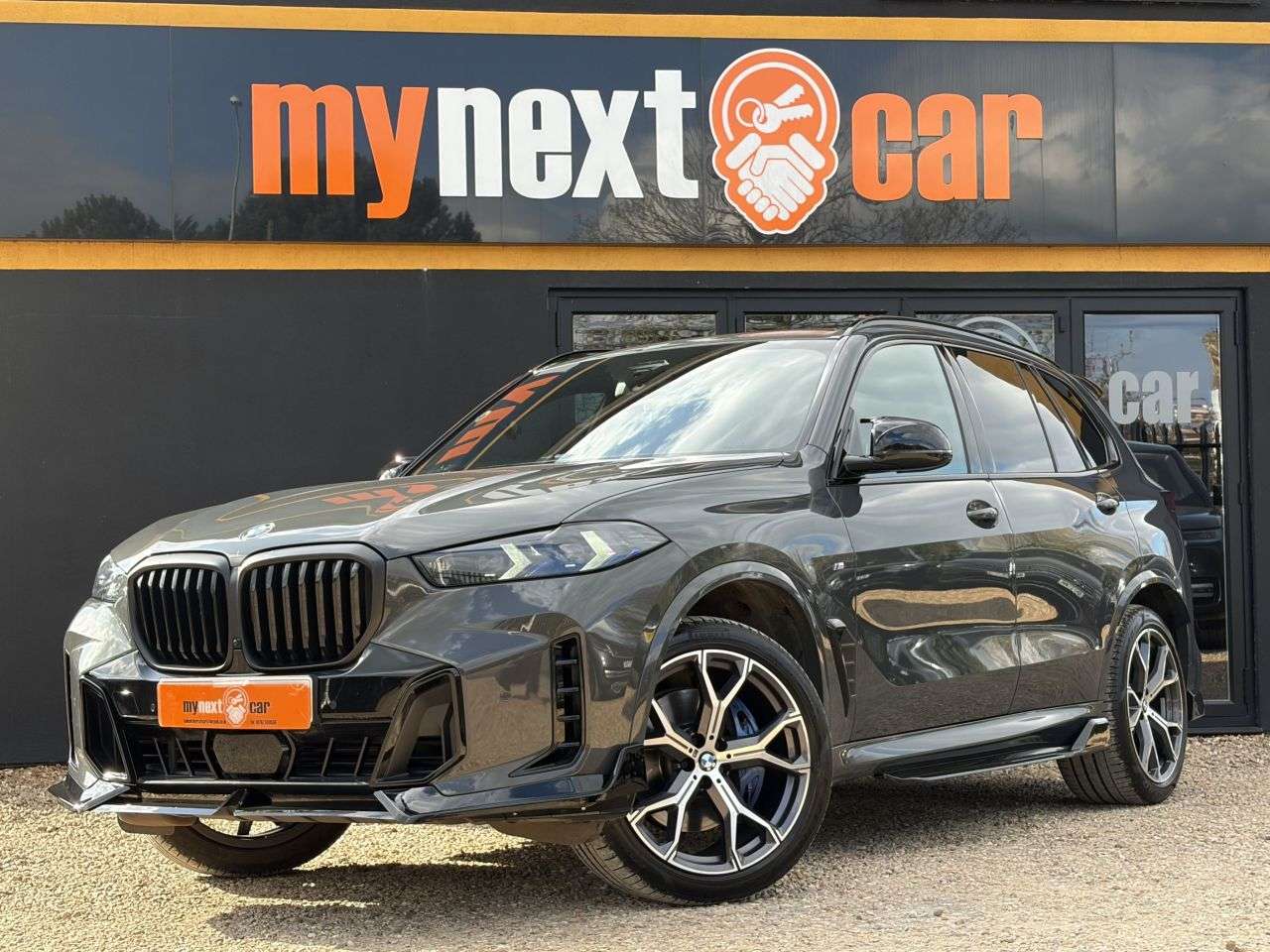 A 2025 BMW X5 3.0 30d MHT M Sport SUV 5dr Diesel Hybrid Steptronic xDrive Euro 6 (s/s) (2 A 2025 BMW X5 3.0 30d MHT M Sport SUV 5dr Diesel Hybrid Steptronic xDrive Euro 6 (s/s) (2
