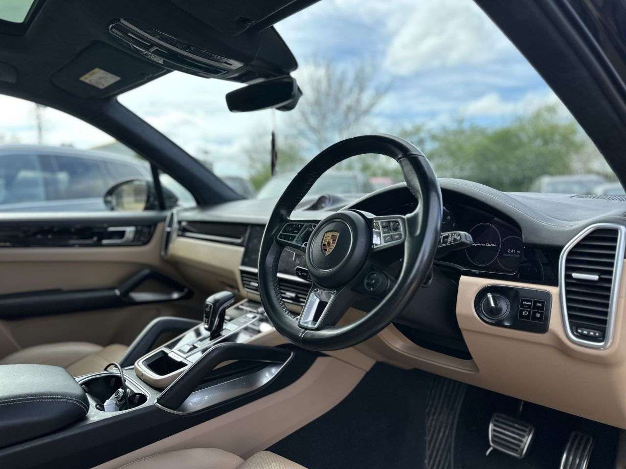 A 2018 PORSCHE CAYENNE 4.0T V8 Turbo SUV 5dr Petrol TiptronicS 4WD Euro 6 (s/s) (550 ps) Sport Chr A 2018 PORSCHE CAYENNE 4.0T V8 Turbo SUV 5dr Petrol TiptronicS 4WD Euro 6 (s/s) (550 ps) Sport Chr