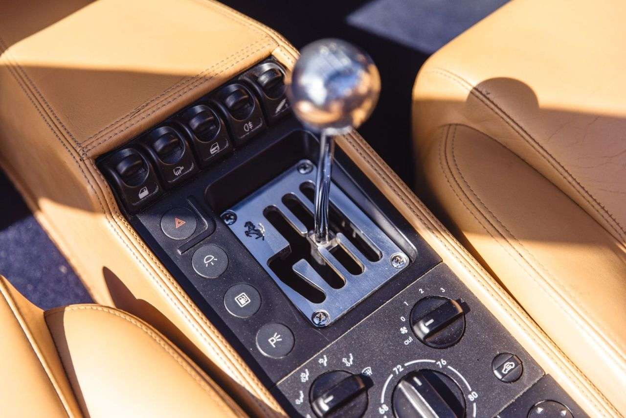 1996 FERRARI F355 1996 FERRARI F355