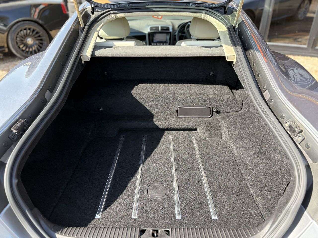 2011 JAGUAR XKR 2011 JAGUAR XKR