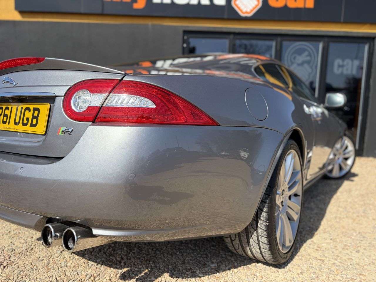 2011 JAGUAR XKR 2011 JAGUAR XKR