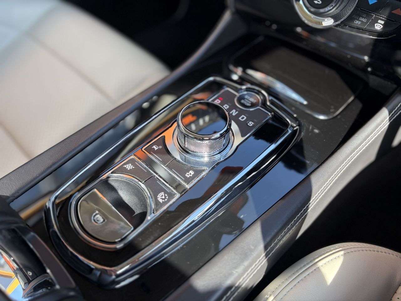 2011 JAGUAR XKR 2011 JAGUAR XKR