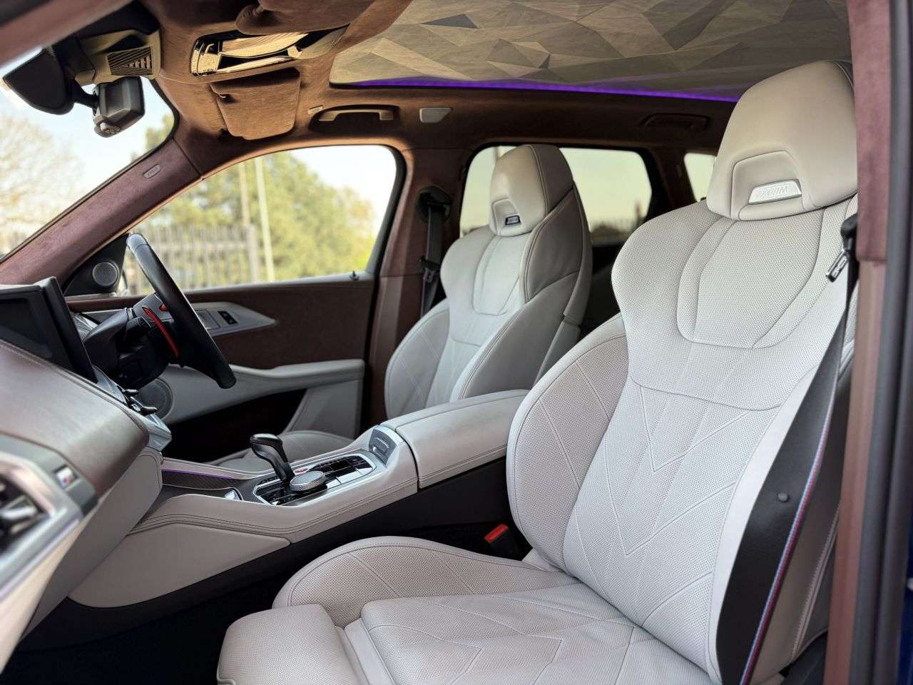 2023 BMW XM 2023 BMW XM