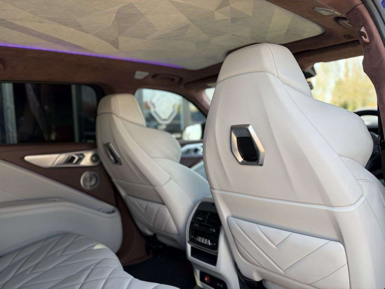 2023 BMW XM 2023 BMW XM
