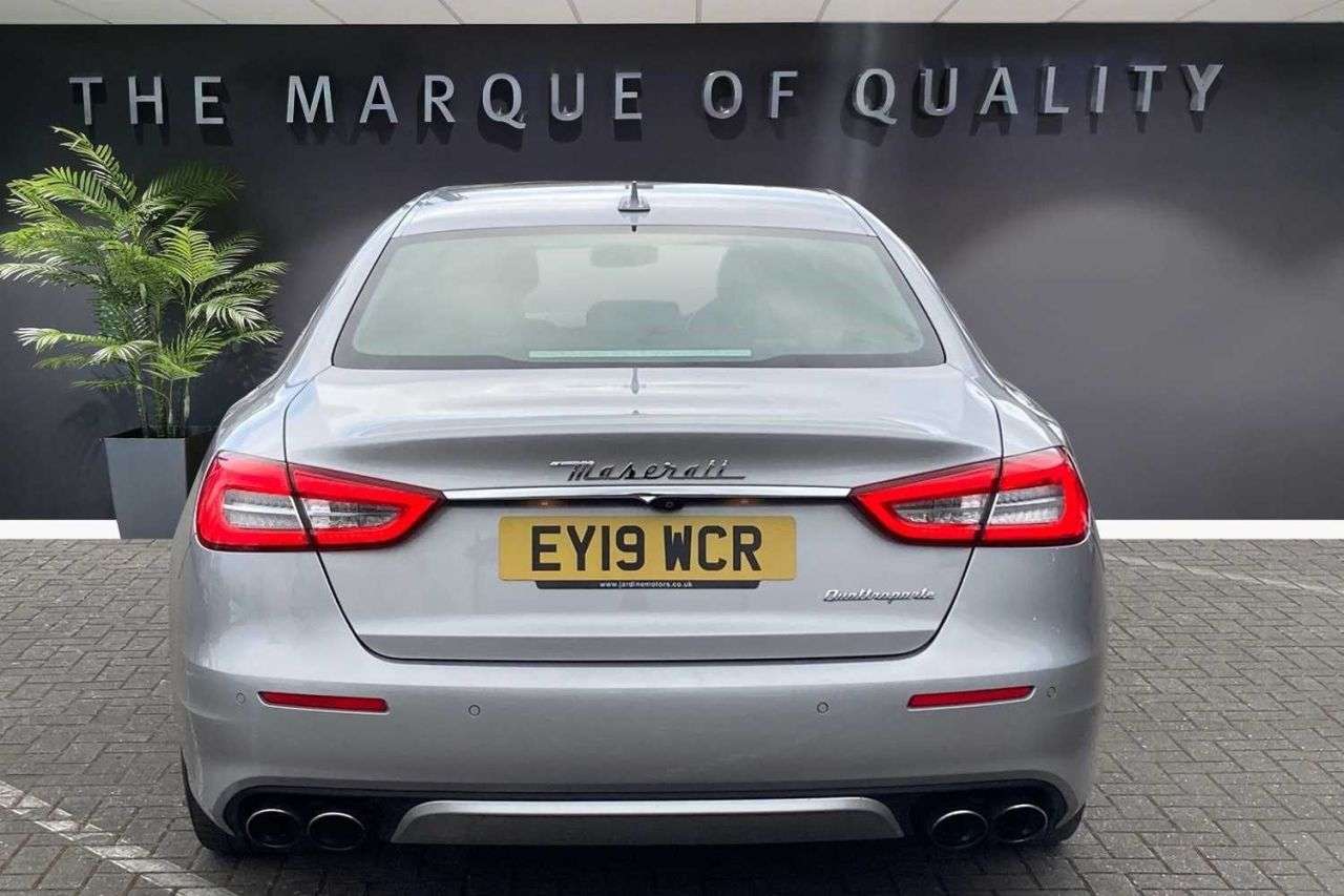 A 2019 MASERATI QUATTROPORTE 3.0D V6 Saloon 4dr Diesel ZF Euro 5 (s/s) (275 ps) Bluetooth, Reversing cam A 2019 MASERATI QUATTROPORTE 3.0D V6 Saloon 4dr Diesel ZF Euro 5 (s/s) (275 ps) Bluetooth, Reversing cam