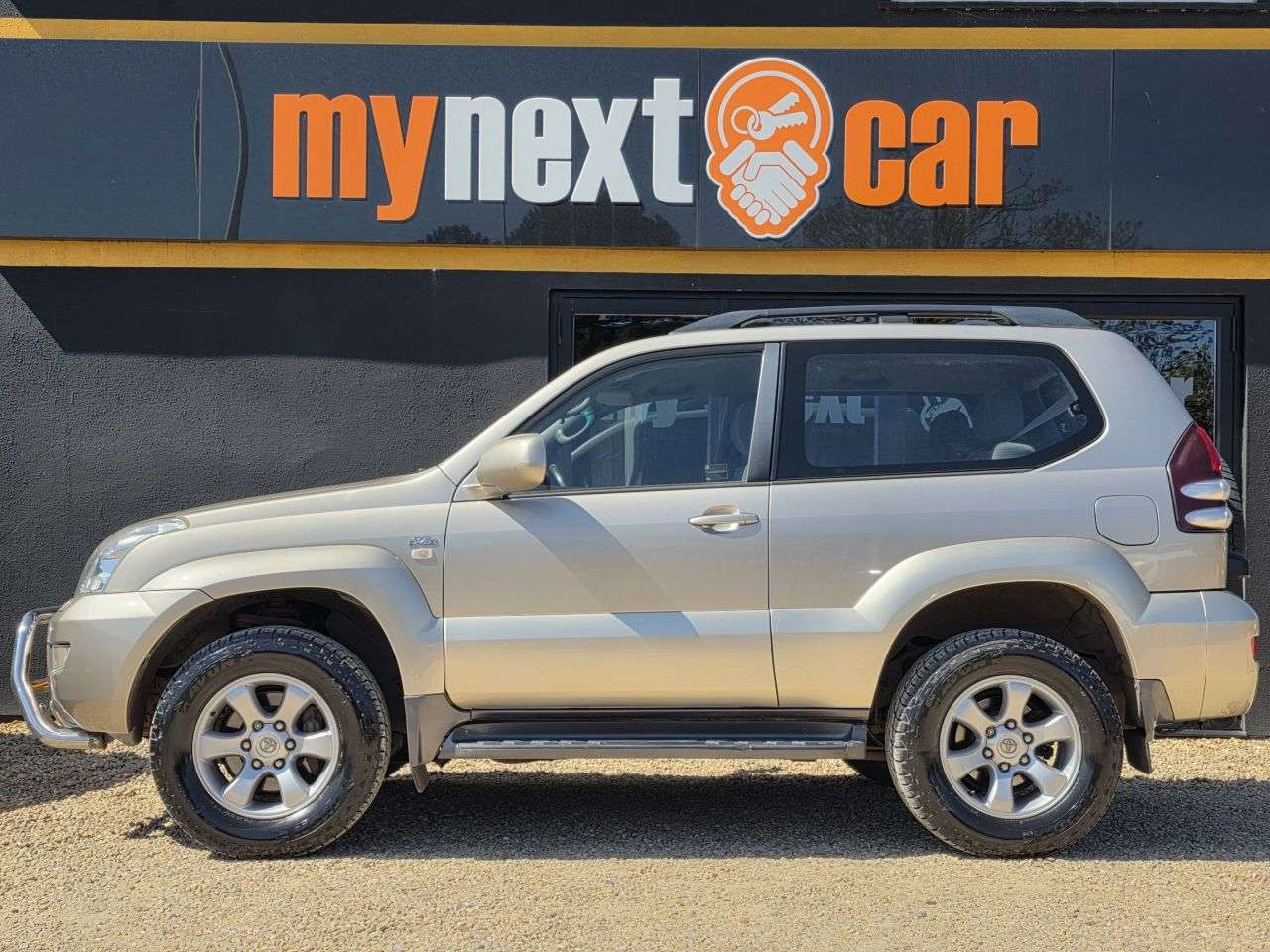 A 2003 TOYOTA LAND CRUISER 3.0 D-4D LC3 SUV 3dr Diesel Manual (250 g/km, 161 bhp) 5 SEATS/AIR CON/ALLO A 2003 TOYOTA LAND CRUISER 3.0 D-4D LC3 SUV 3dr Diesel Manual (250 g/km, 161 bhp) 5 SEATS/AIR CON/ALLO