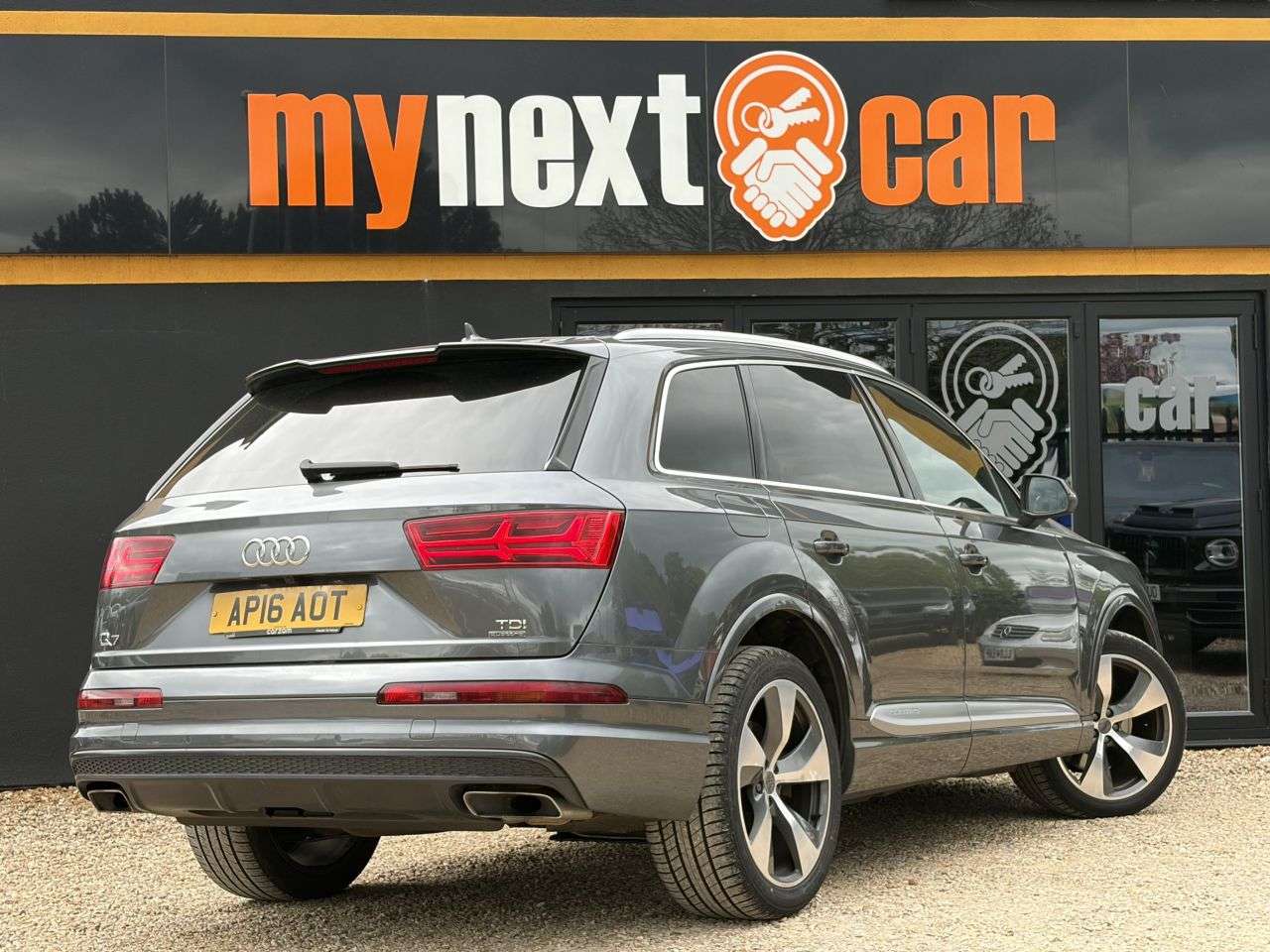 2016 AUDI Q7 2016 AUDI Q7